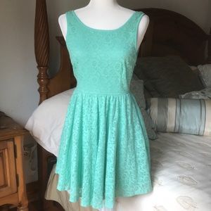 Anthropologie Pins and Needles Pastel Green Mini Dress Size 4
